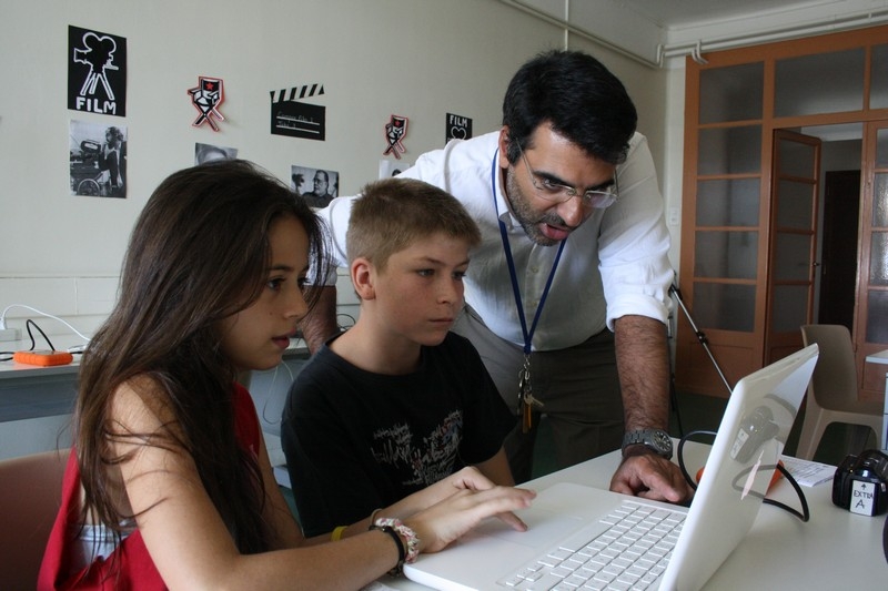 Village Camps International Summer Camp Leysin, Switzerland 2025-08-09 https://www.villagecamps.com/journals_admin/images/708-33-film. (6).jpg